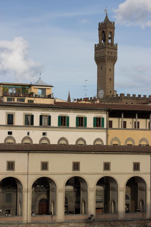Ponte Vecchio Luxury II Daire Floransa Oda fotoğraf