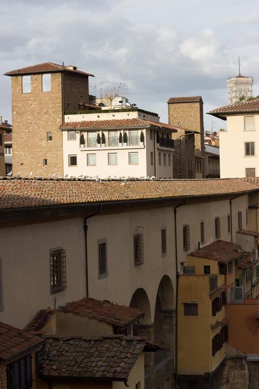 Ponte Vecchio Luxury II Daire Floransa Oda fotoğraf