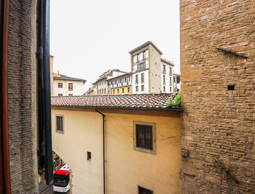Ponte Vecchio Luxury II Daire Floransa Oda fotoğraf